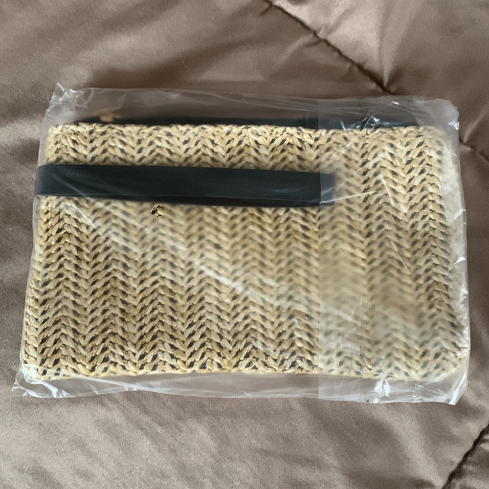 ❣️LAST ONE❣️🏝NWT Straw Beach Wristlet with Zipper Closure - Picture 6 of 6